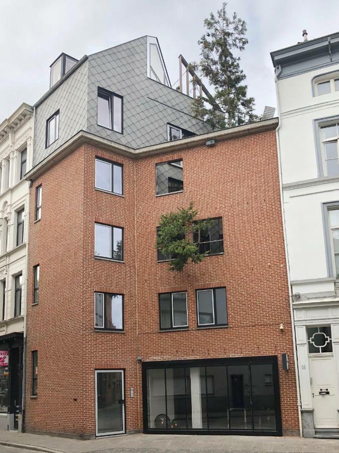 B&B Lucy In The Sky Antwerp Exterior photo
